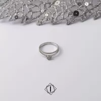 Verenički prsten sa nizom brilijanata