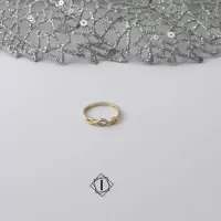 Zlatni uvijeni prsten 