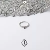 Verenički prsten sa braon dijamantom i brilijantima