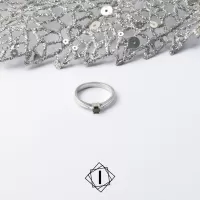 Verenički prsten sa zelenim dijamantom