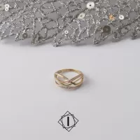 Zlatni prsten od žutog, roze i belog zlata