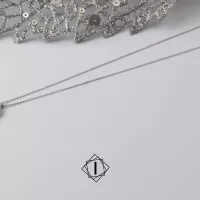 Ogrlica sa medaljonom