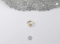 Brilijantski prsten od žutog zlata