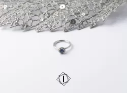 Verenički prsten sa plavim safirom i brilijantima