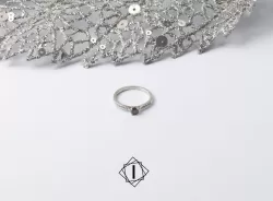 Verenički prsten sa braon dijamantom i brilijantima