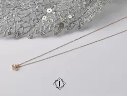 Zlatna ogrlica sa priveskom u obliku sidra