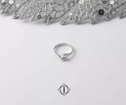 Verenički prsten sa brilijantom