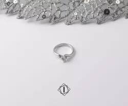 Verenički prsten od belog zlata sa brilijantom
