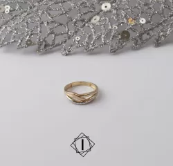 Prsten od tri boje zlata