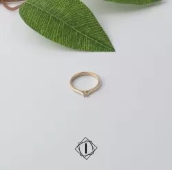 ŠOK CENA - Zlatni verenički prsten sa brilijantom