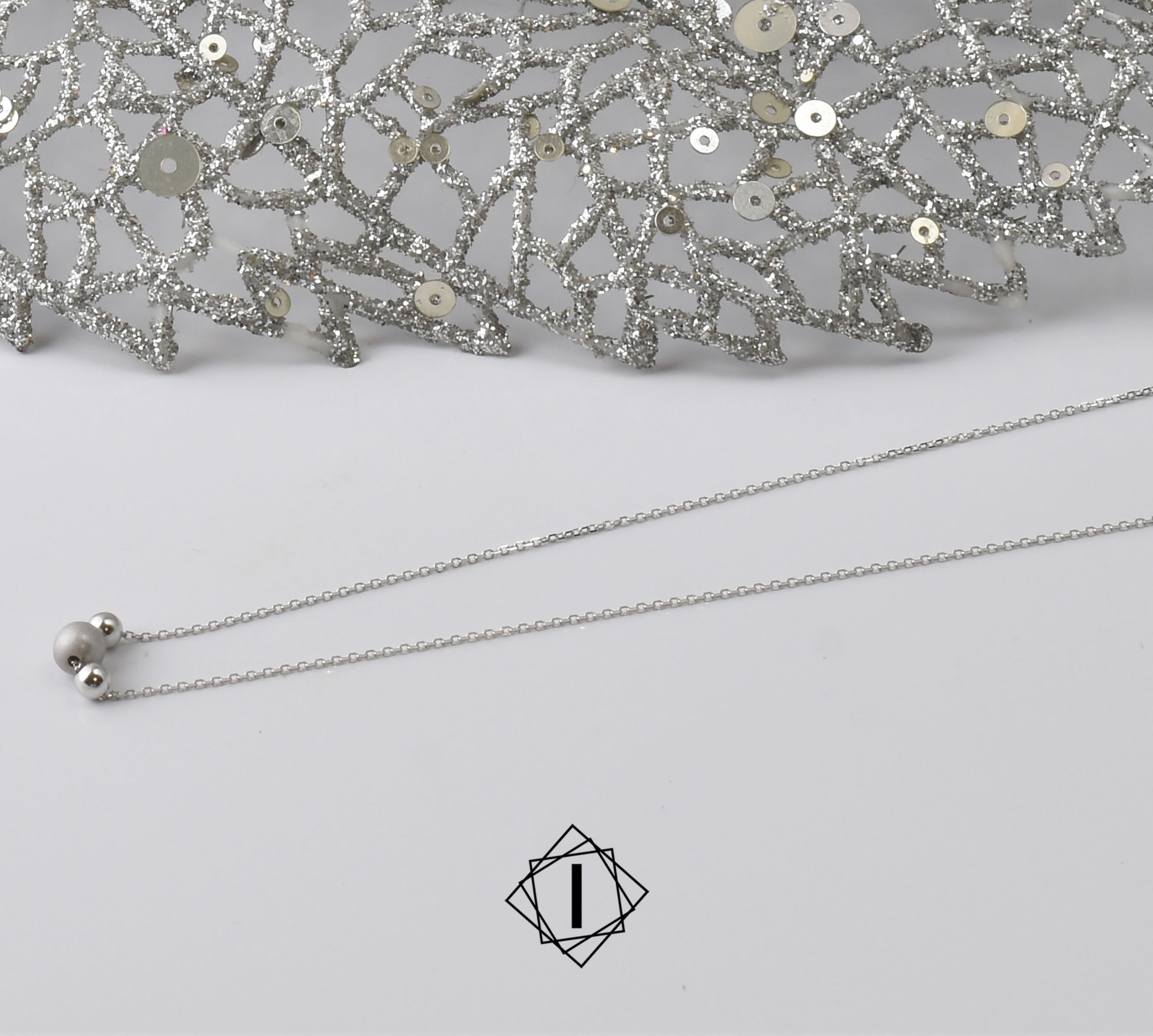 Pendant necklace Pendant necklace
