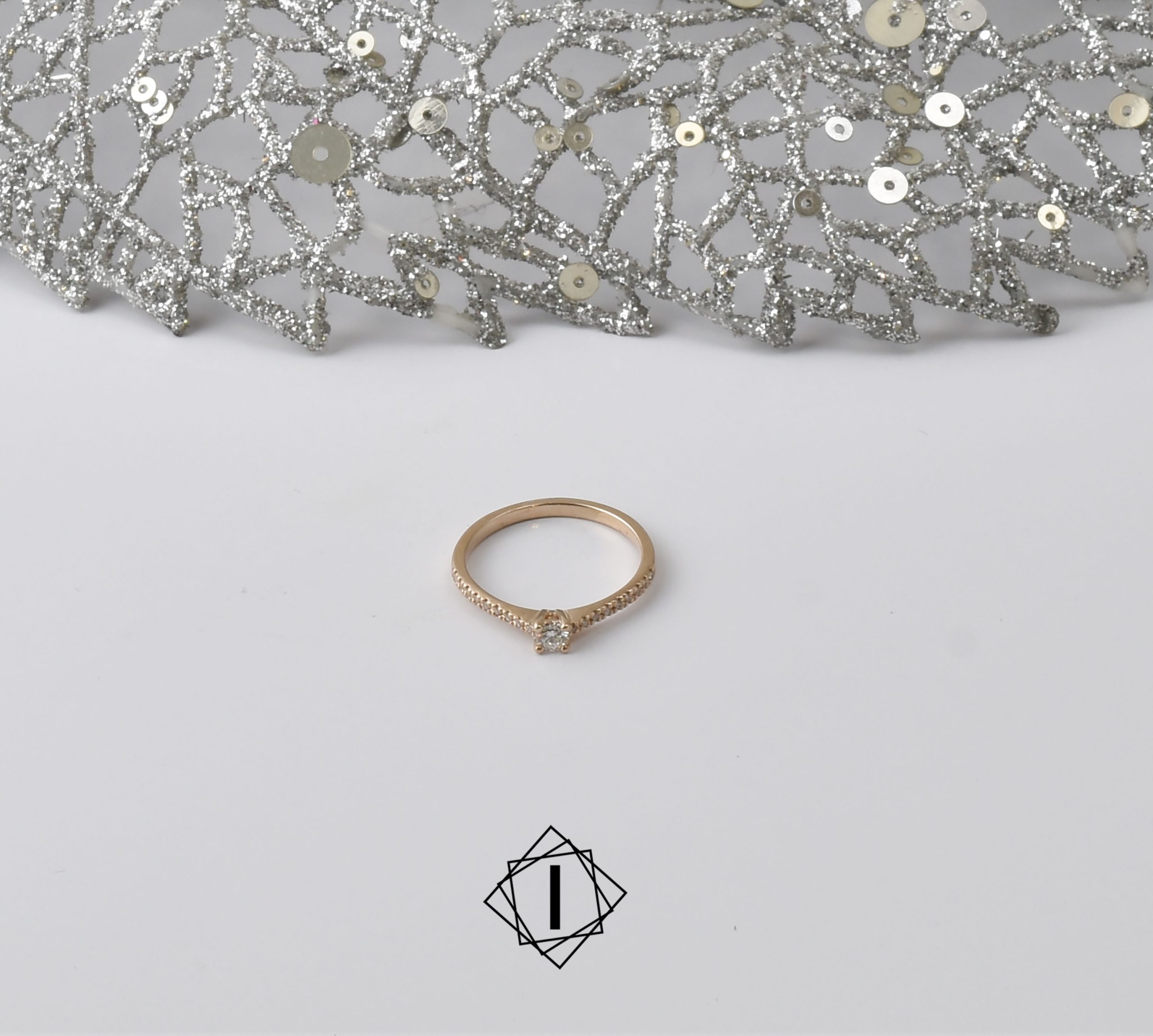 Prsten sa brilijantima