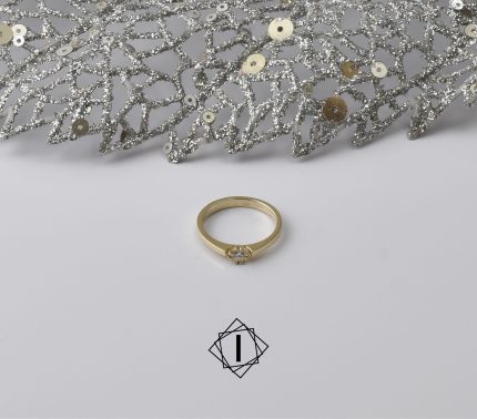 Zlatni verenički prsten