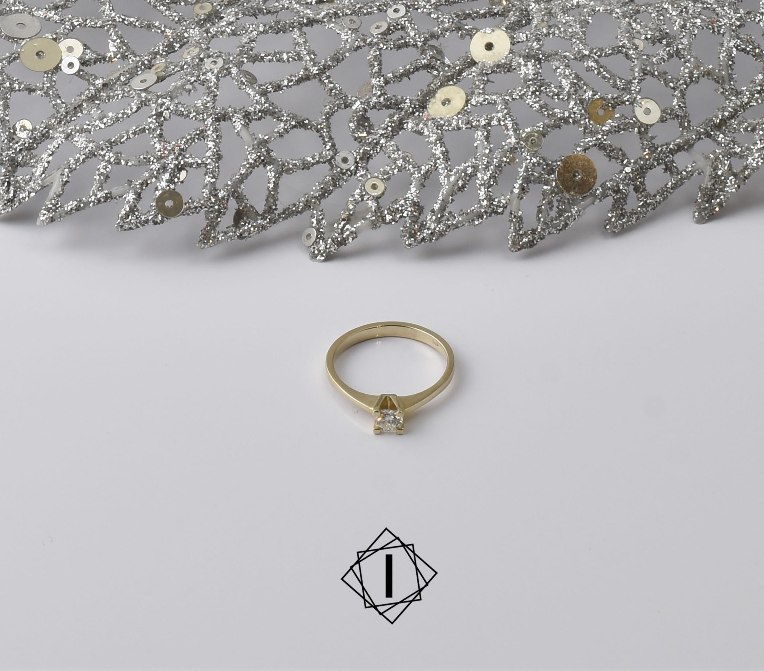 Verenički prsten sa dijamantom