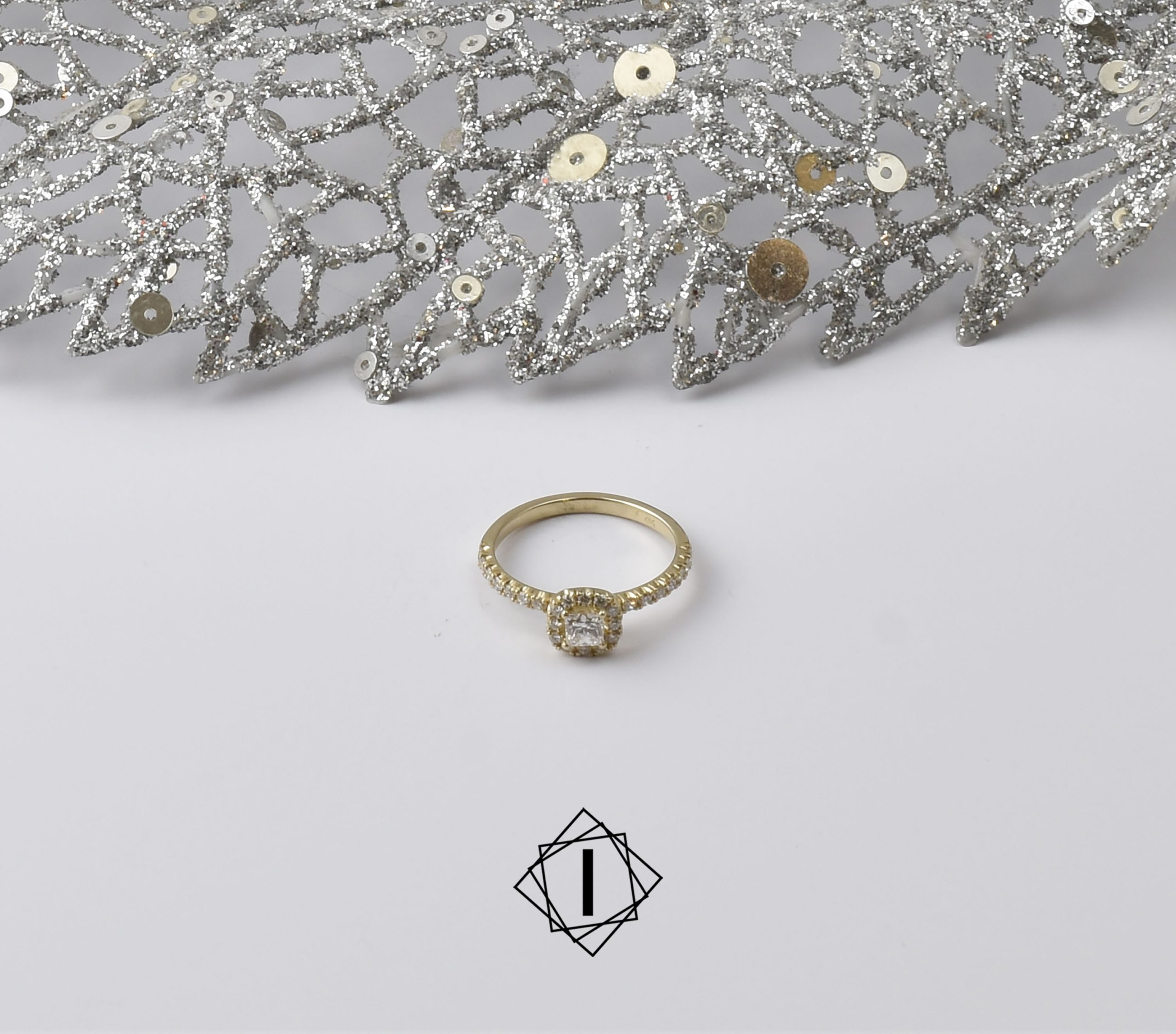 Verenički prsten sa dijamantima