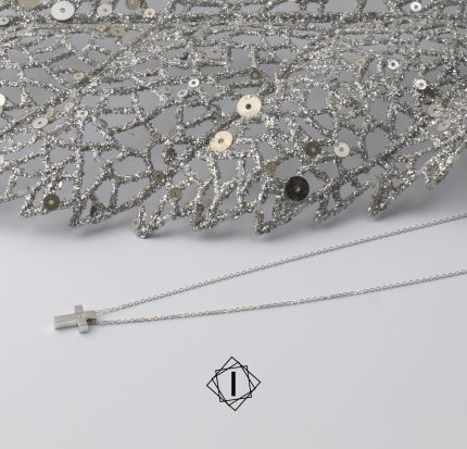 Ogrlica od belog zlata sa dijamantom