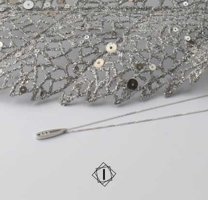 Ogrlica od belog zlata sa dijamantima