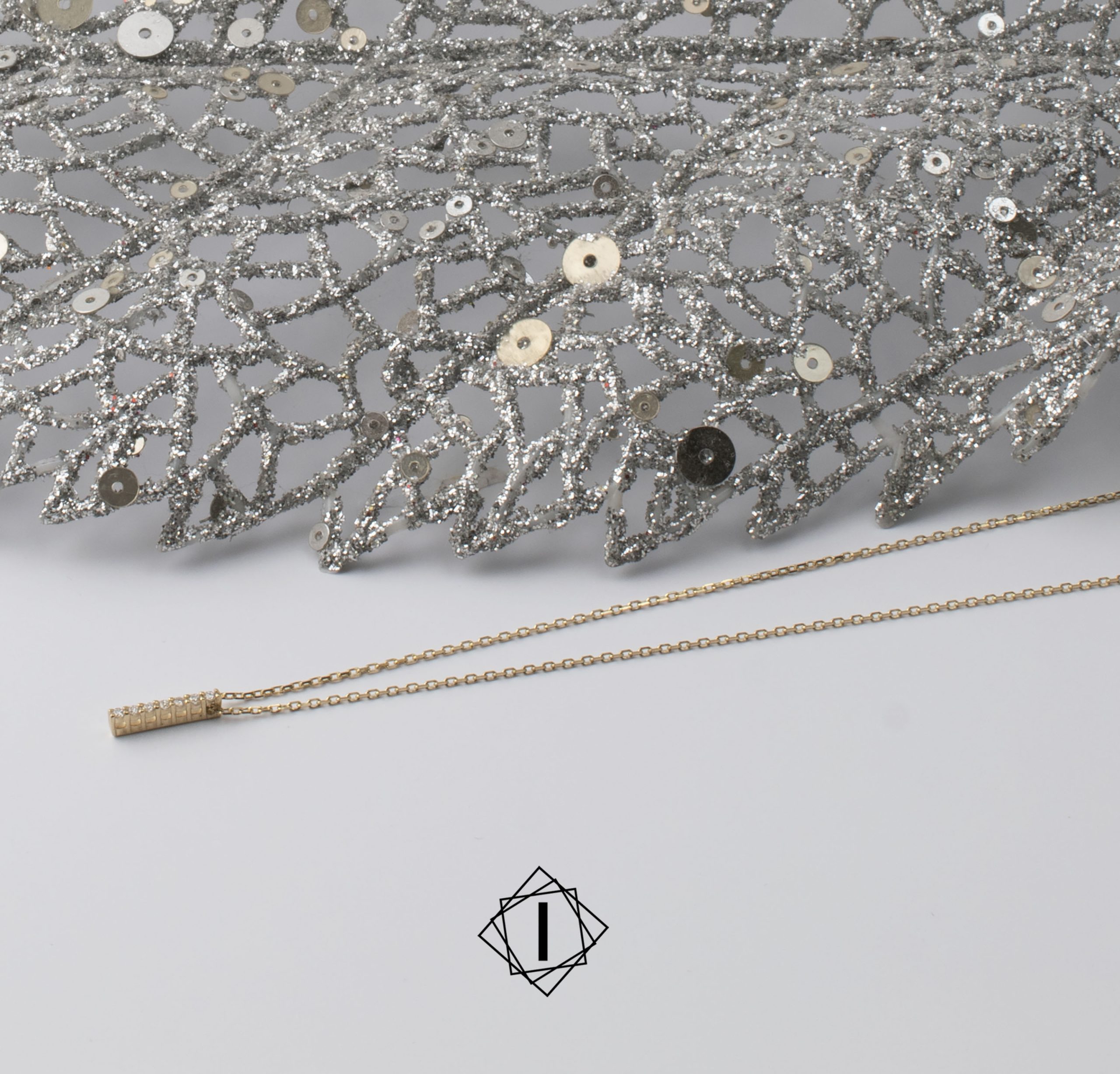 Ogrlica sa sedam dijamanata