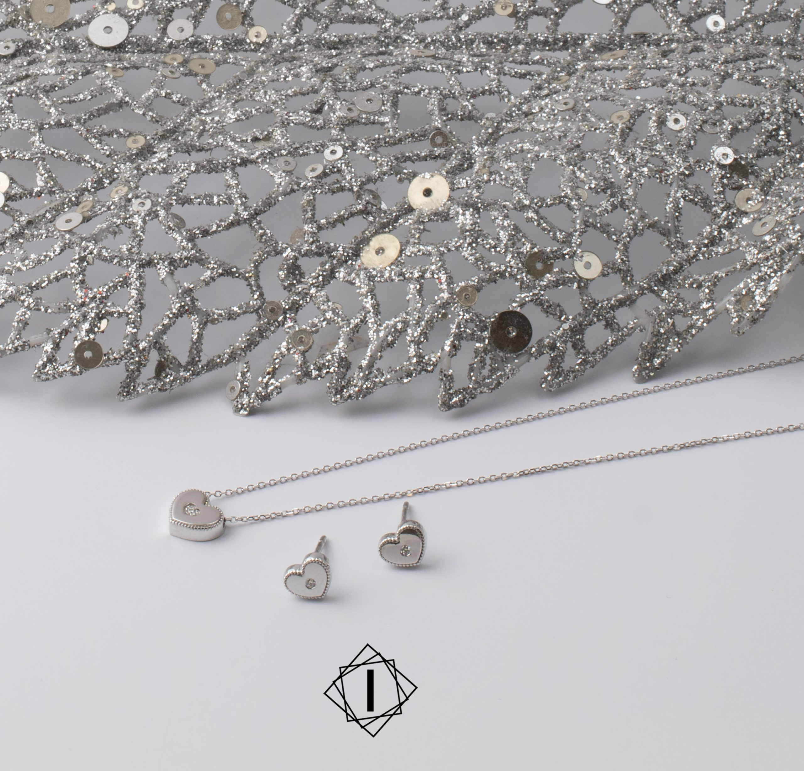 Komplet nakita u obliku srca