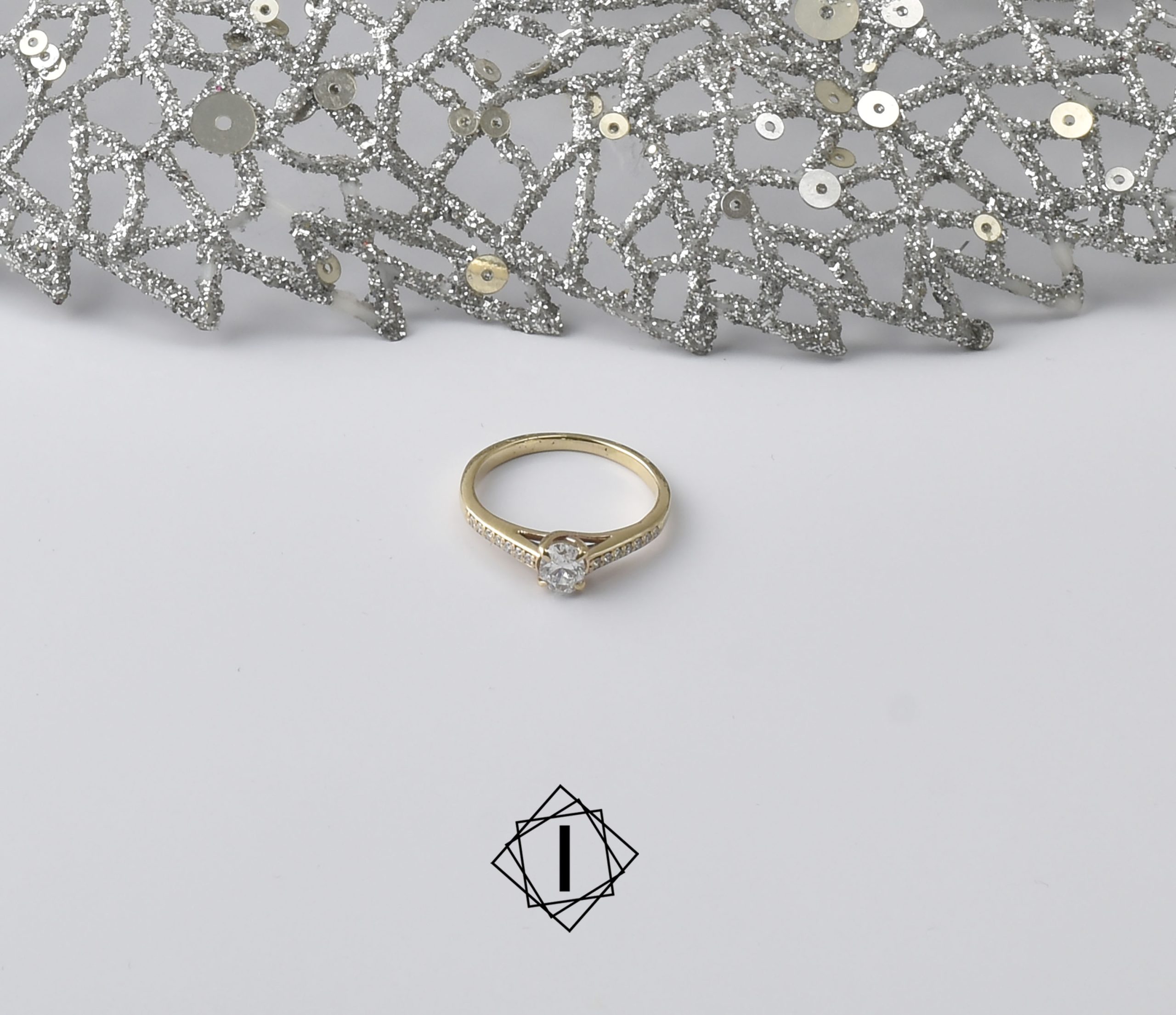 Verenički prsten sa dijamantima