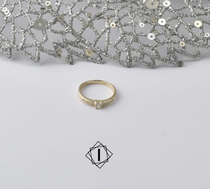 Verenički prsten sa dijamantima