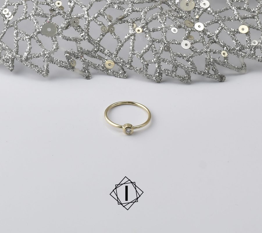 HIT CENA - Verenički prsten sa dijamantom