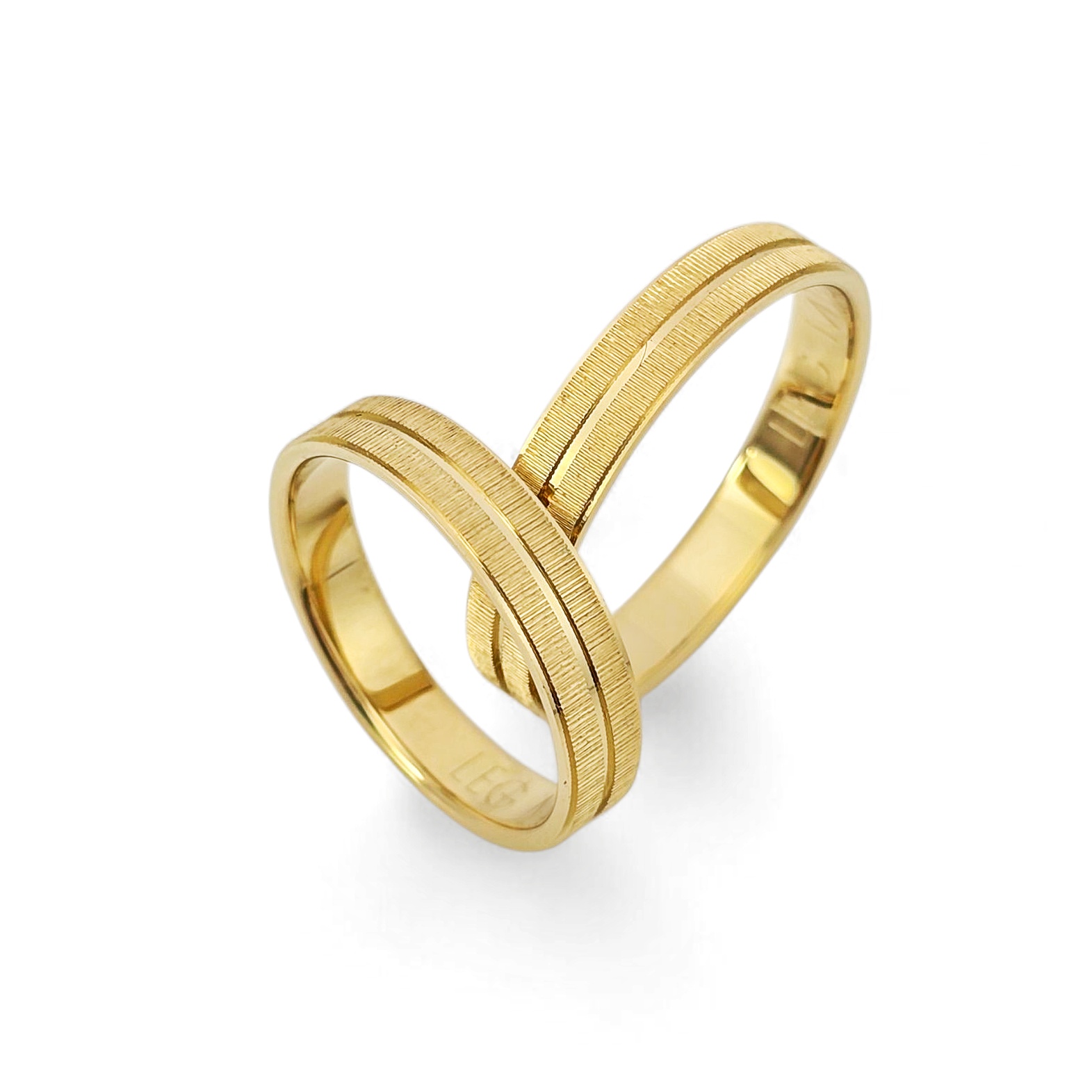 Yellow gold wedding rings